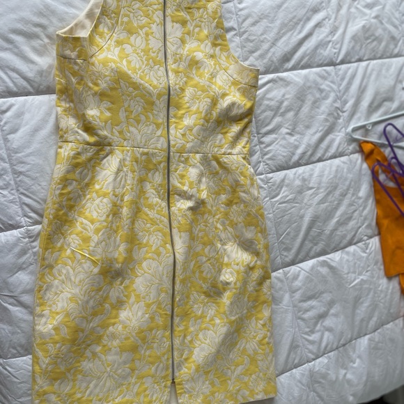 Ann Taylor yellow dress with back zip, size 8. - Picture 5 of 6